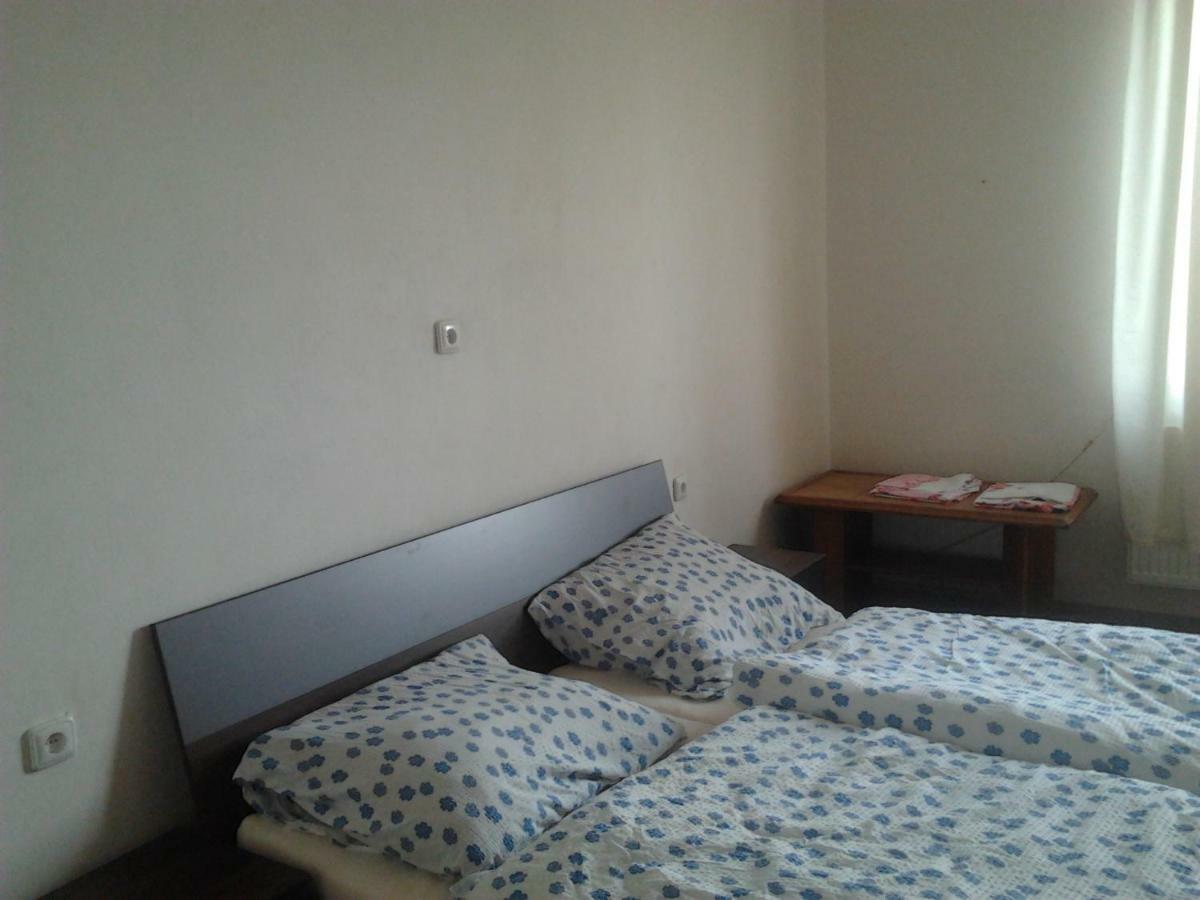 Apartman Ella - Tabor -Cz - U Stadionu Miru 1735 Ngoại thất bức ảnh