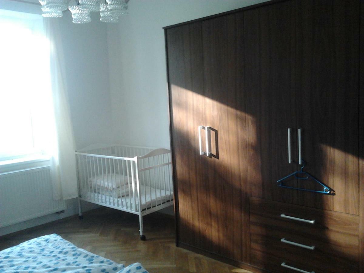 Apartman Ella - Tabor -Cz - U Stadionu Miru 1735 Ngoại thất bức ảnh